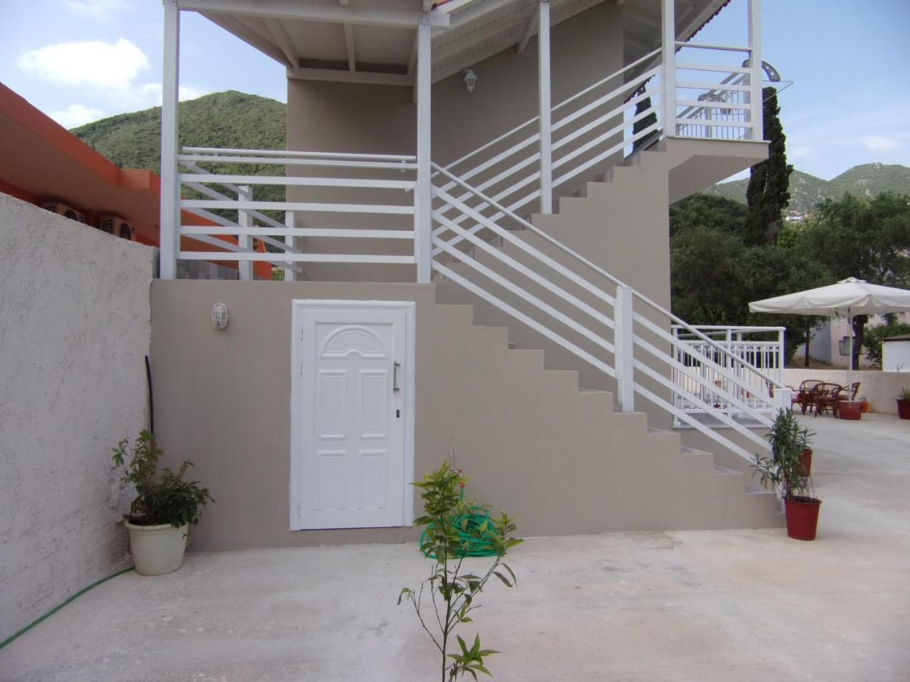 George studios 1 Ypsos Exterior foto